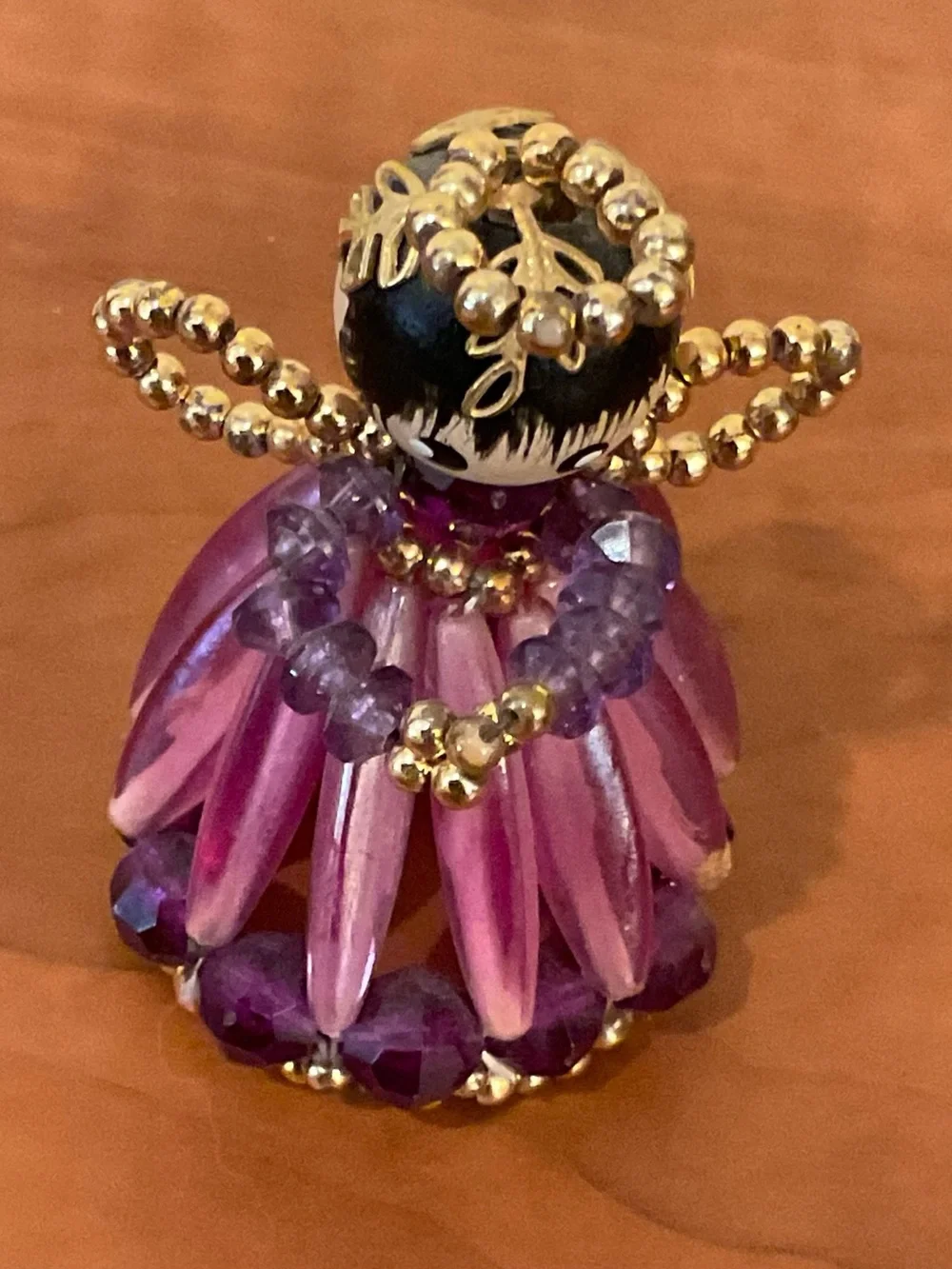 Vtg Iridescent Purple Beaded Angel Ornament/Figurine Christmas Holiday Religious